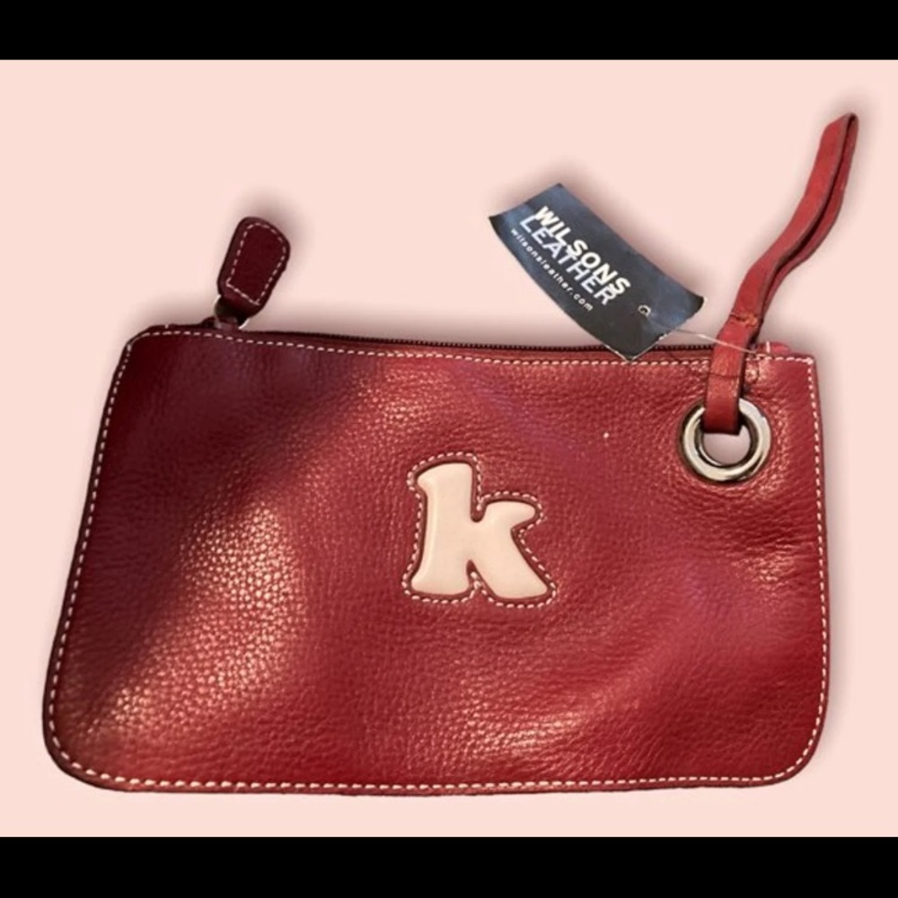 Nwt - Wilson leather initial k wristlet. See pictures